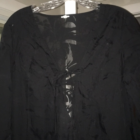 🚫SOLD🚫Old Navy M black sheerish coverup. - Picture 4 of 4